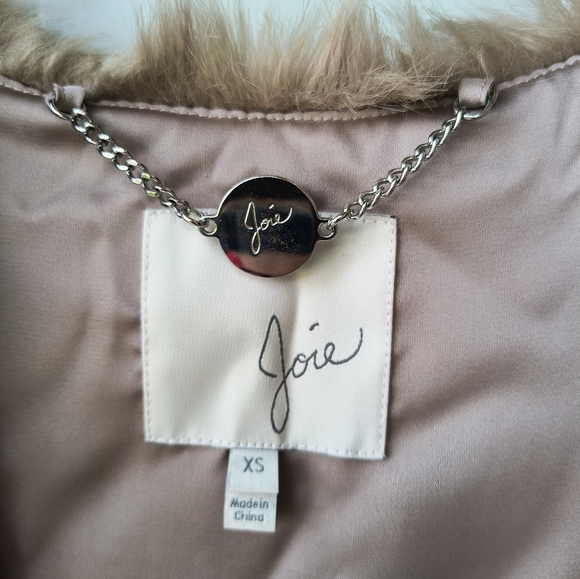 Joie Super Soft Faux Fur V Neckline Festival Boho Neutral Tan Clasped Vest XS - Picture 4 of 10